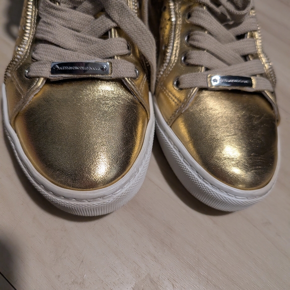 Alessandro Dell’ Acqua Studded High-Top Leather Gold Sneakers - Picture 6 of 10
